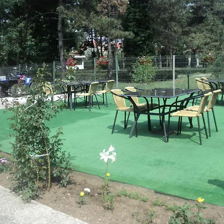 Pensión Nicolas Tripla *